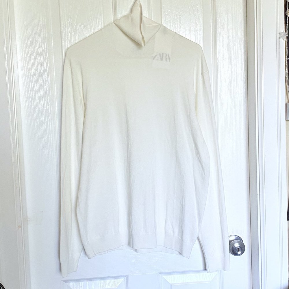 NWT Zara White Turtleneck Sweater